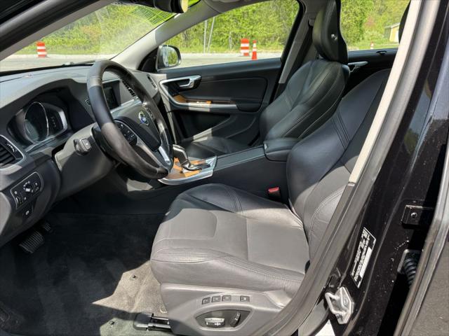 2017 Volvo S60 Inscription T5 Platinum