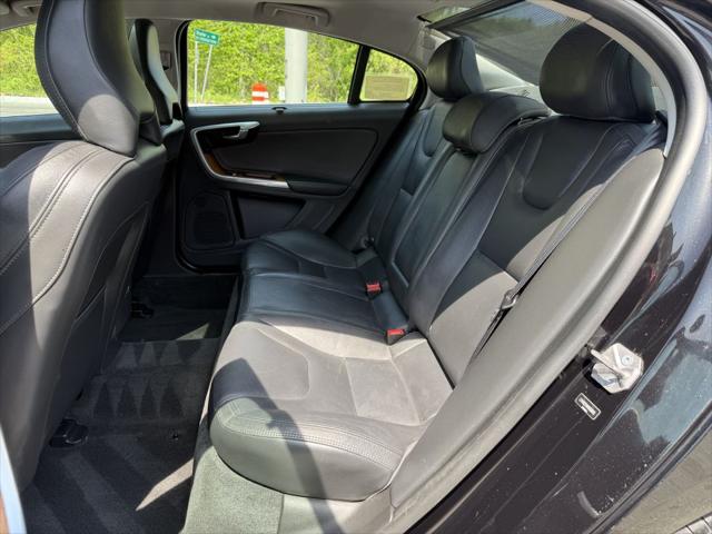 2017 Volvo S60 Inscription T5 Platinum