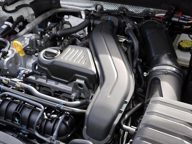 2026 Volkswagen Taos SE Black