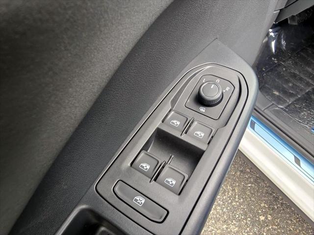 2026 Volkswagen Taos SE Black