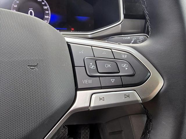 2026 Volkswagen Taos SE Black
