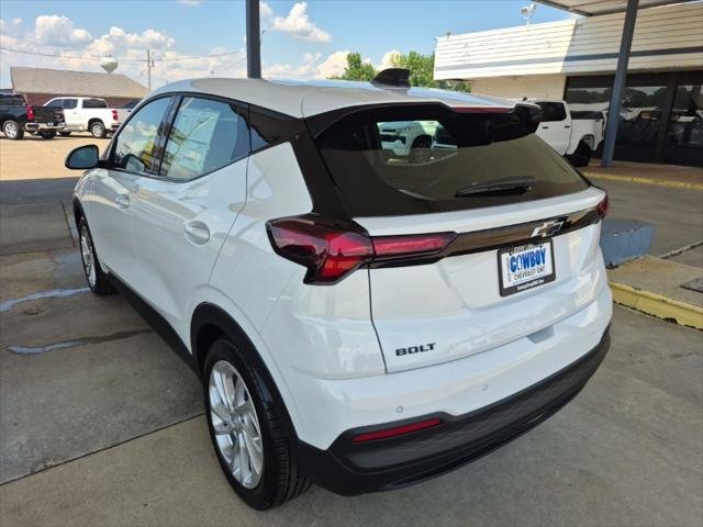 2027 Chevrolet Bolt LT FWD