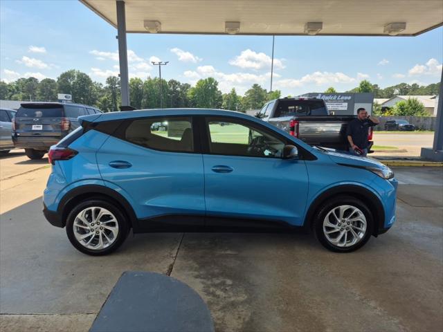 2027 Chevrolet Bolt LT FWD