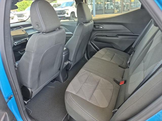 2027 Chevrolet Bolt LT FWD
