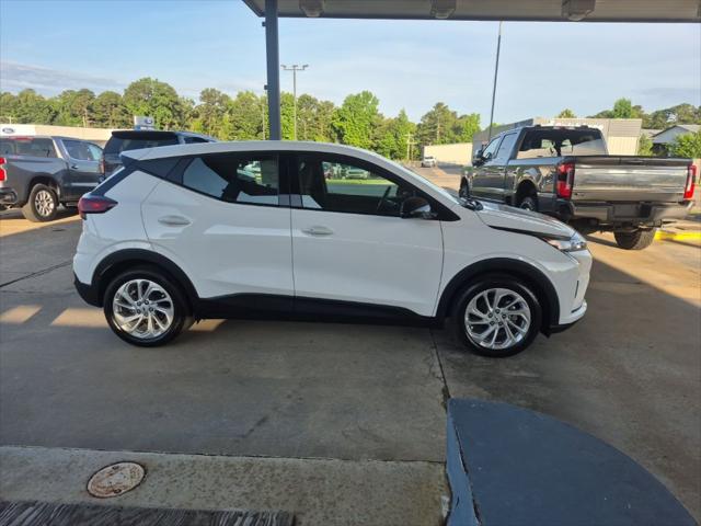 2027 Chevrolet Bolt LT FWD