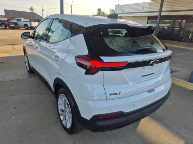 2027 Chevrolet Bolt LT FWD