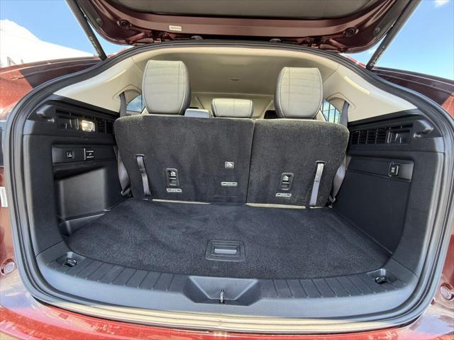 2024 Mazda X-90 Premium