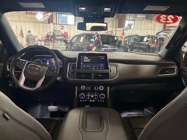 2023 GMC Yukon XL 4WD SLT