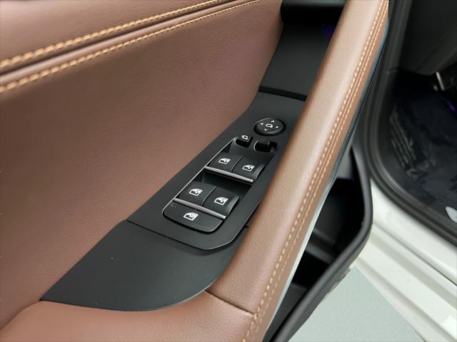 2025 BMW X6 xDrive40i