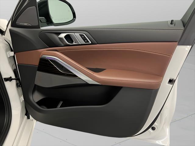 2025 BMW X6 xDrive40i