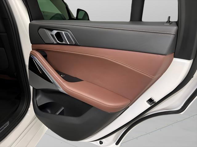 2025 BMW X6 xDrive40i