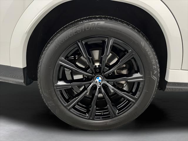 2025 BMW X6 xDrive40i