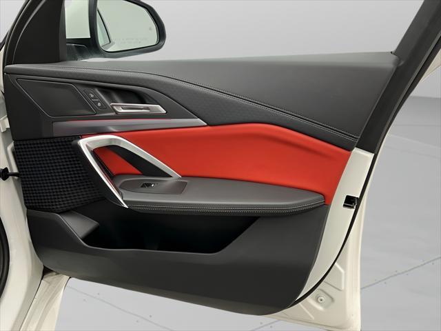 2025 BMW X2 xDrive28i