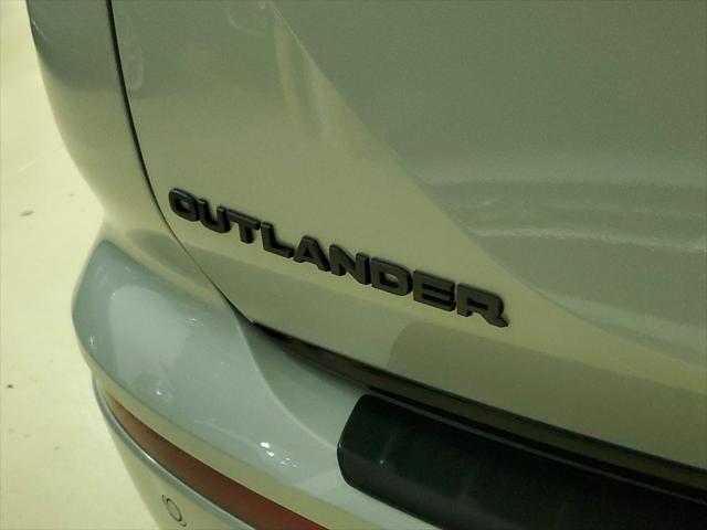 2026 Mitsubishi Outlander BLACK EDITION 2WD
