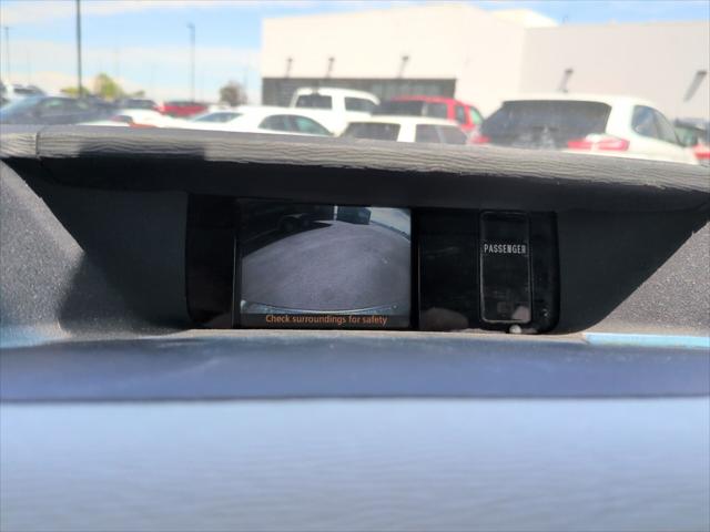 2013 Toyota Sienna LE V6 8 Passenger