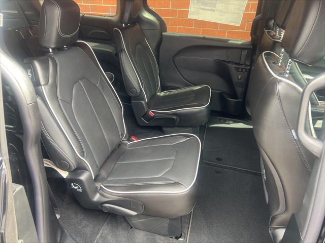 2027 Chrysler Pacifica Limited