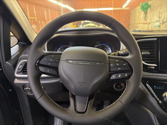 2027 Chrysler Pacifica Limited