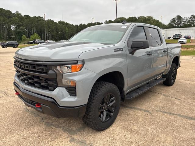 2024 Chevrolet Silverado 1500 4WD Crew Cab Short Bed Custom Trail Boss