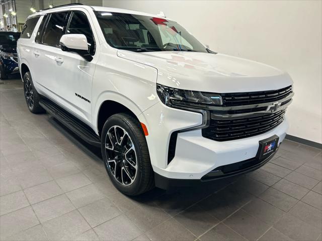 2022 Chevrolet Suburban 4WD RST