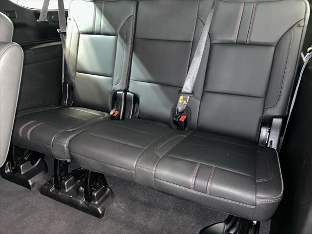 2022 Chevrolet Suburban 4WD RST