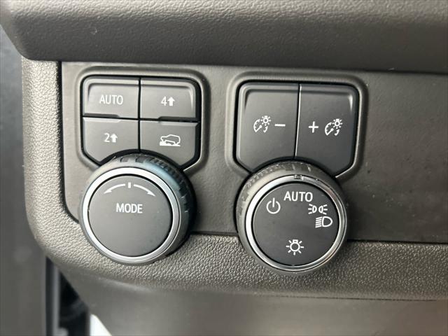 2022 Chevrolet Suburban 4WD RST