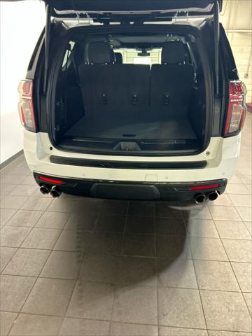 2022 Chevrolet Suburban 4WD RST