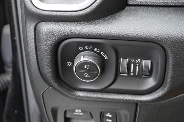 2019 Ram 1500 Laramie Crew Cab 4x4 6'4" Box