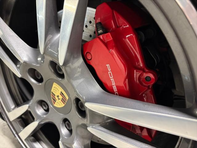 2012 Porsche 911 Carrera 4S
