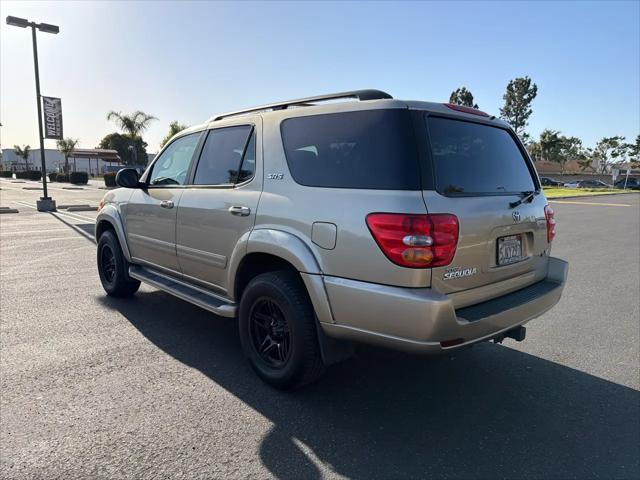 2004 Toyota Sequoia SR5 V8