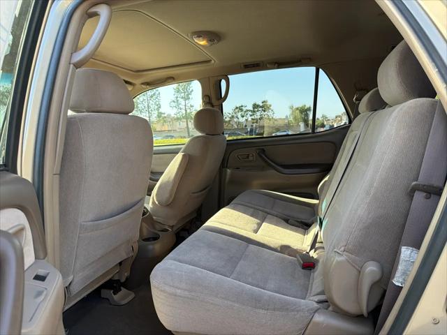 2004 Toyota Sequoia SR5 V8