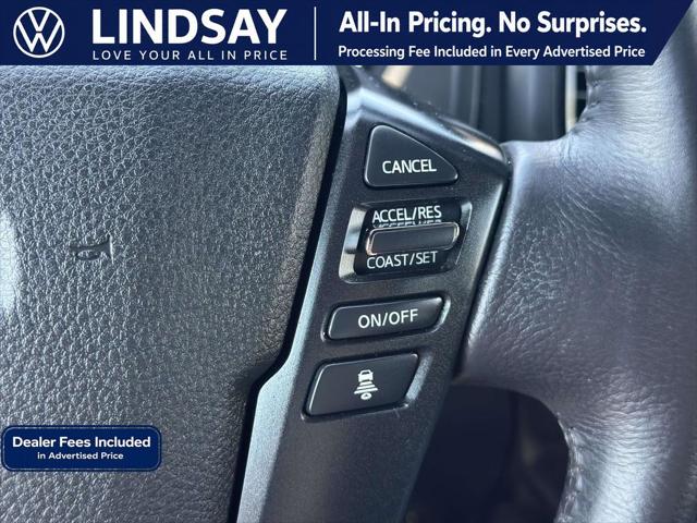 2023 Nissan Titan Crew Cab SV 4x4