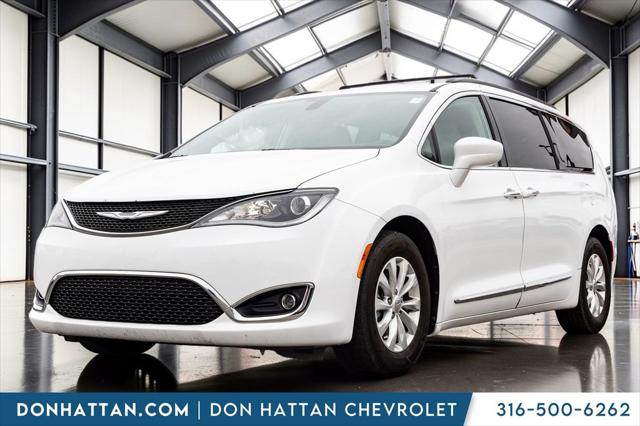 2017 Chrysler Pacifica Touring-L for sale in Wichita, KS