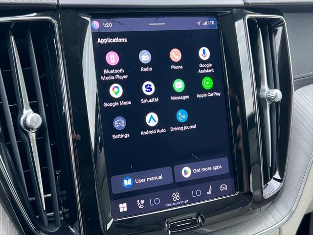 2023 Volvo XC60 B6 Ultimate Dark Theme