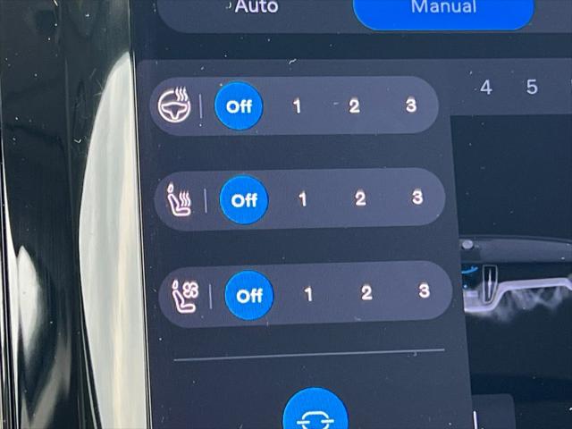 2023 Volvo XC60 B6 Ultimate Dark Theme