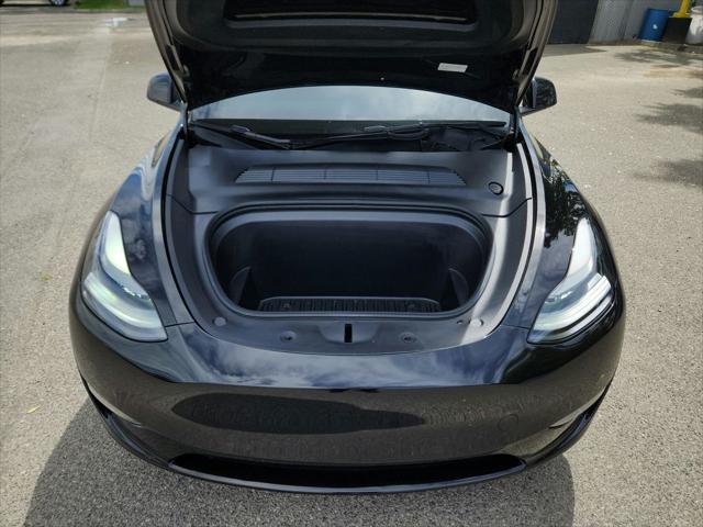 2022 Tesla Model Y Long Range Dual Motor All-Wheel Drive