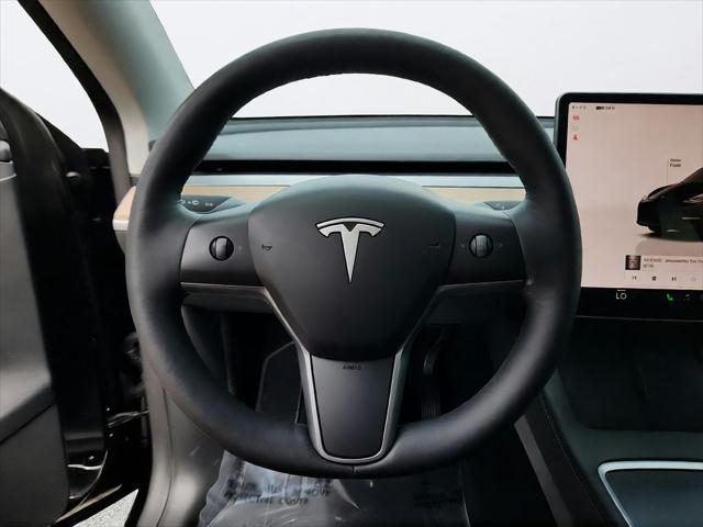 2022 Tesla Model Y Long Range Dual Motor All-Wheel Drive