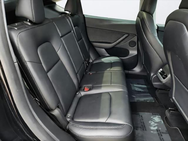 2022 Tesla Model Y Long Range Dual Motor All-Wheel Drive