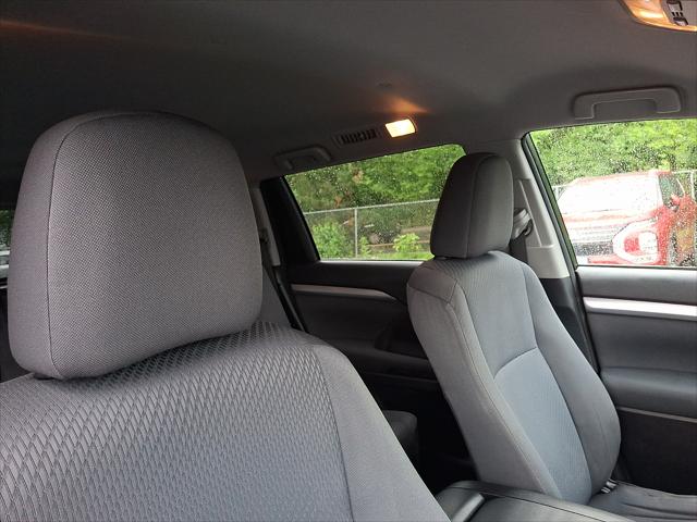 2015 Toyota Highlander LE V6