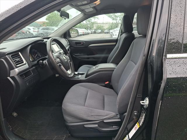 2015 Toyota Highlander LE V6