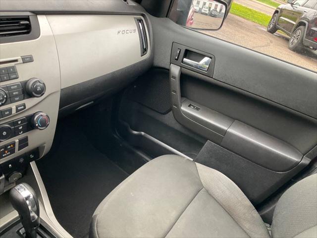 2009 Ford Focus SES