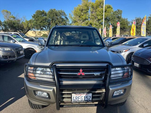 2001 Mitsubishi Montero Limited