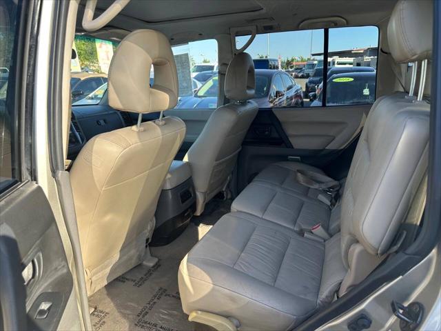 2001 Mitsubishi Montero Limited