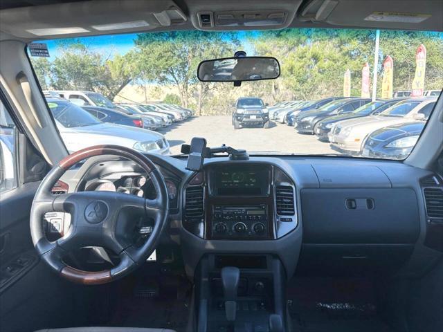 2001 Mitsubishi Montero Limited