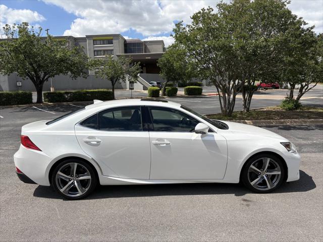 2017 Lexus IS 200t Base 4dr Sedan