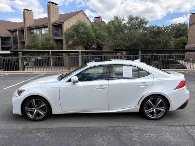 2017 Lexus IS 200t Base 4dr Sedan