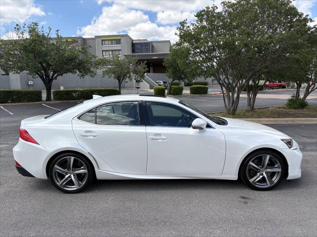 2017 Lexus IS 200t Base 4dr Sedan