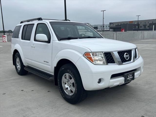 2007 Nissan Pathfinder SE Off-Road