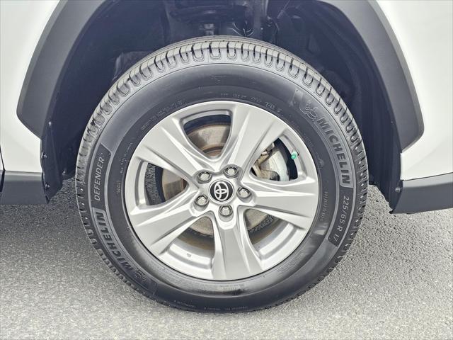 2022 Toyota RAV4 Hybrid LE