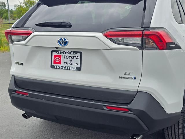 2022 Toyota RAV4 Hybrid LE
