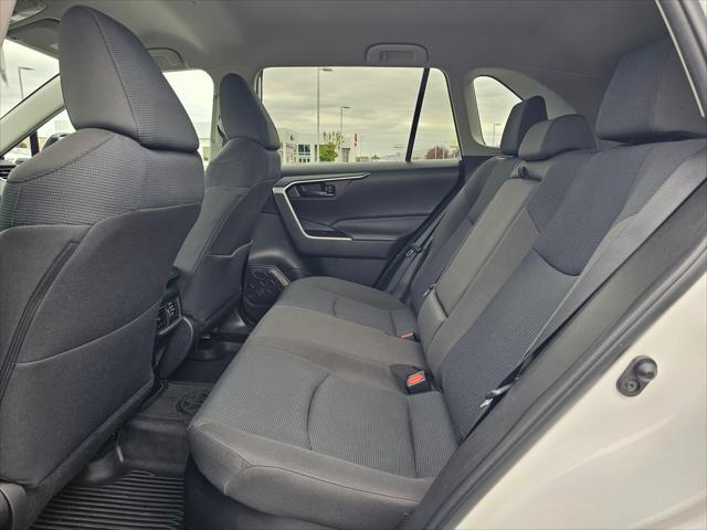 2022 Toyota RAV4 Hybrid LE
